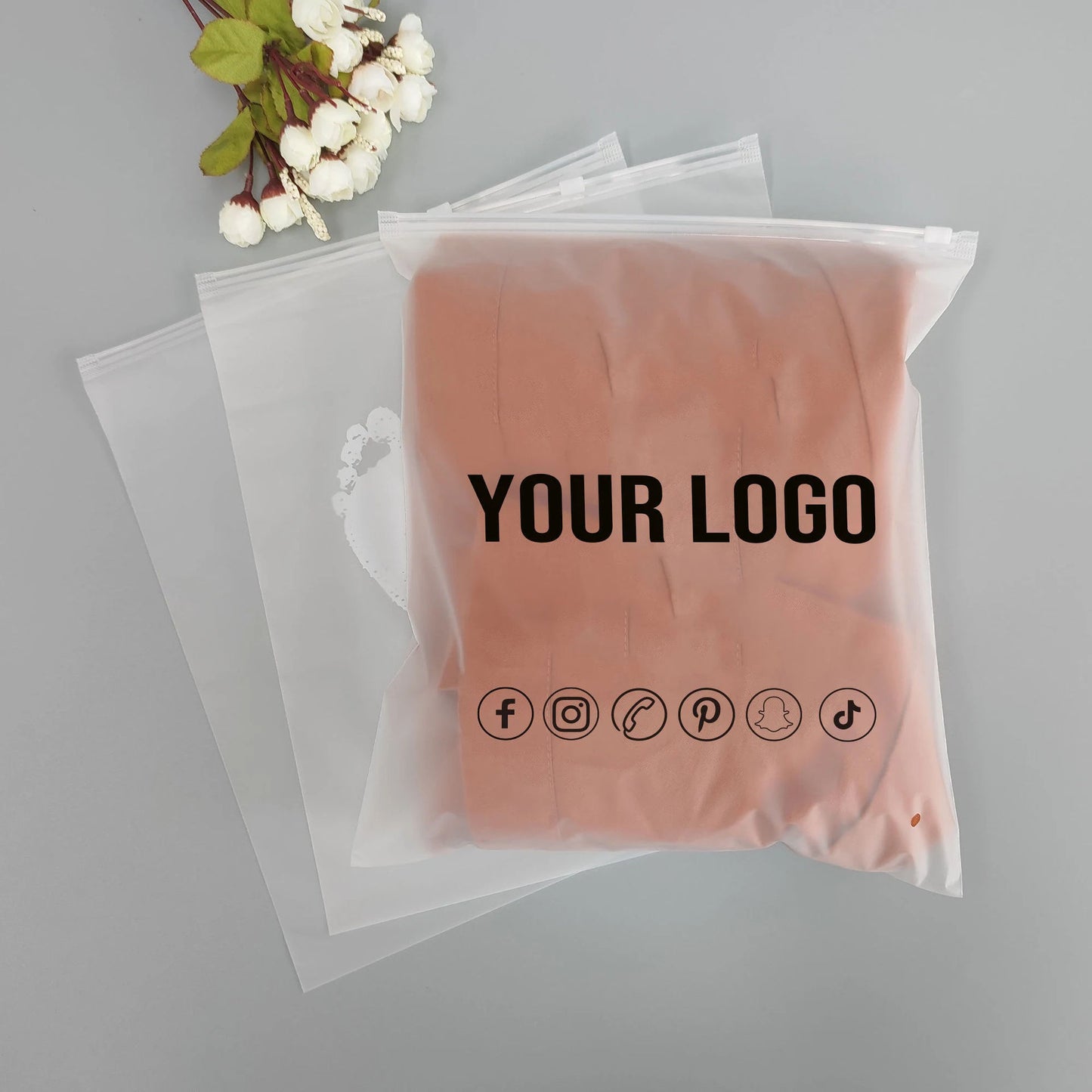 Biodegradable CPE Frosted Semi-Transparent Zipper Mailer Bag Clothing Towel Packaging Self-Sealing Plastic Clothes Zipper Bag
