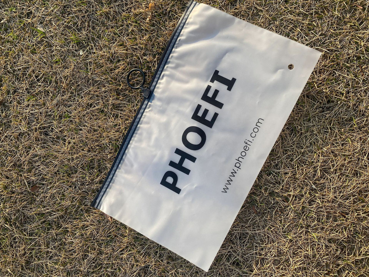 Biodegradable CPE Frosted Semi-Transparent Zipper Mailer Bag Clothing Towel Packaging Self-Sealing Plastic Clothes Zipper Bag