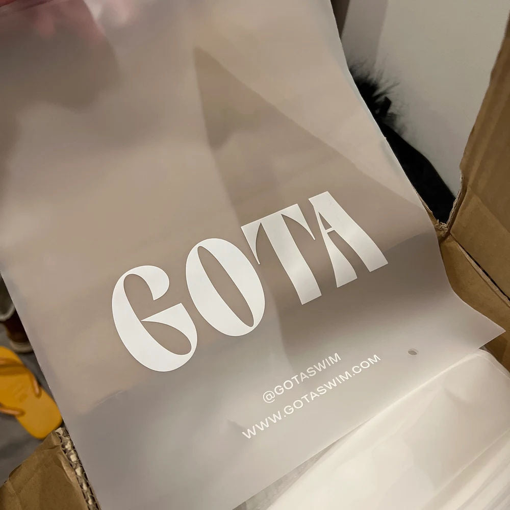 Biodegradable CPE Frosted Semi-Transparent Zipper Mailer Bag Clothing Towel Packaging Self-Sealing Plastic Clothes Zipper Bag