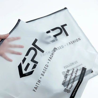 Biodegradable CPE Frosted Semi-Transparent Zipper Mailer Bag Clothing Towel Packaging Self-Sealing Plastic Clothes Zipper Bag