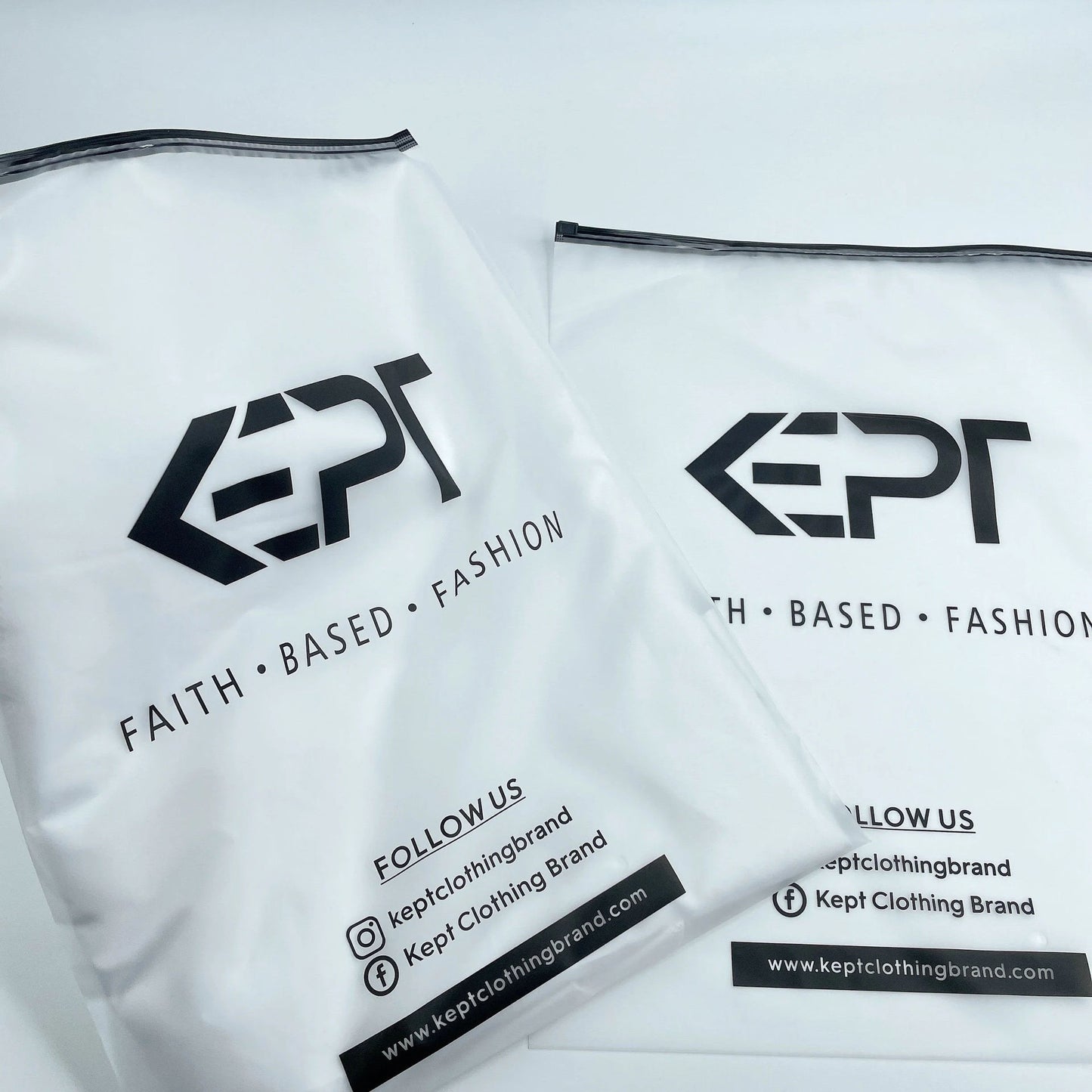 Biodegradable CPE Frosted Semi-Transparent Zipper Mailer Bag Clothing Towel Packaging Self-Sealing Plastic Clothes Zipper Bag