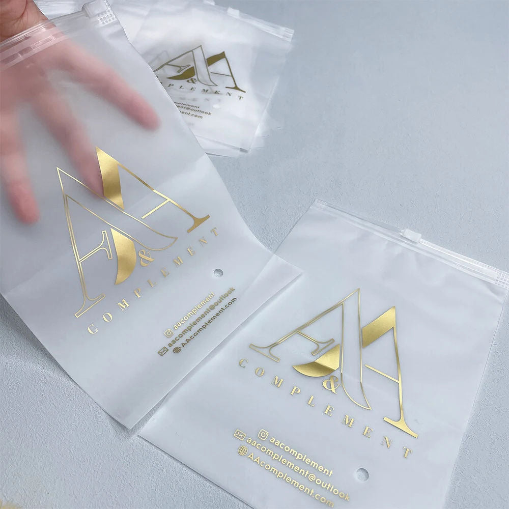 Biodegradable CPE Frosted Semi-Transparent Zipper Mailer Bag Clothing Towel Packaging Self-Sealing Plastic Clothes Zipper Bag