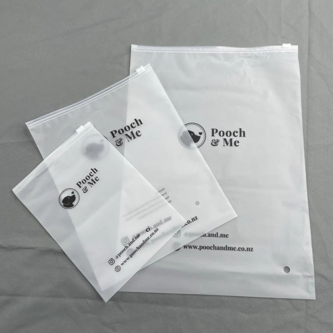 Biodegradable CPE Frosted Semi-Transparent Zipper Mailer Bag Clothing Towel Packaging Self-Sealing Plastic Clothes Zipper Bag