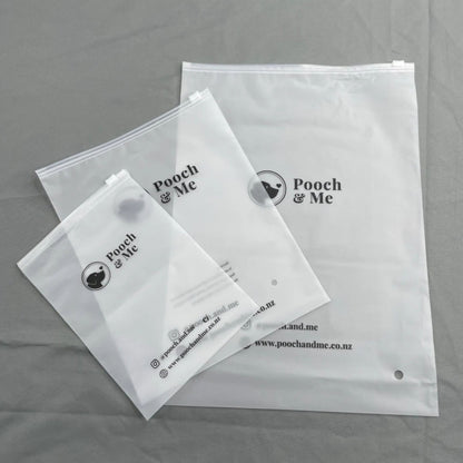 Biodegradable CPE Frosted Semi-Transparent Zipper Mailer Bag Clothing Towel Packaging Self-Sealing Plastic Clothes Zipper Bag