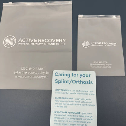 Biodegradable CPE Frosted Semi-Transparent Zipper Mailer Bag Clothing Towel Packaging Self-Sealing Plastic Clothes Zipper Bag